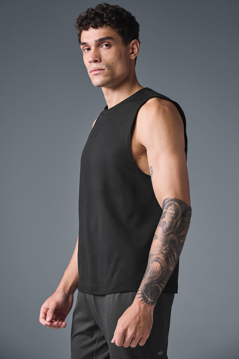 Conquer Muscle Tank - Black