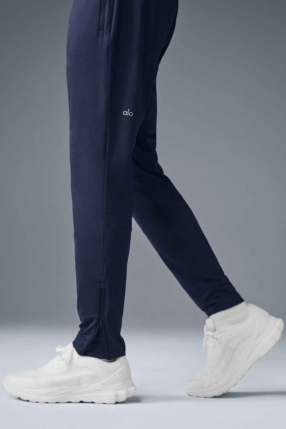 Conquer React Performance Pant - Navy