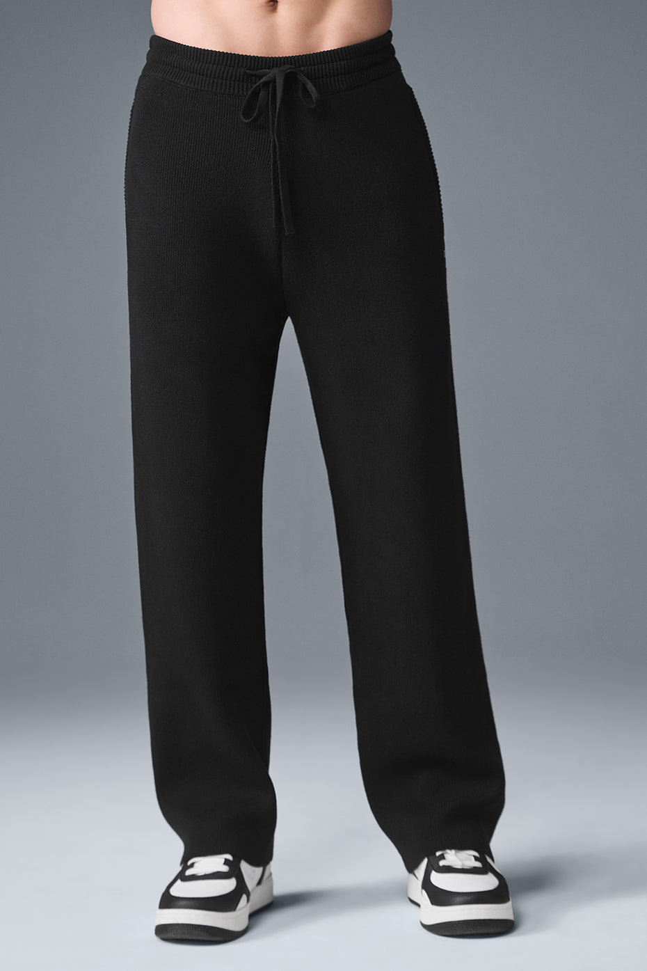 Scholar Straight Leg Sweatpant - Black