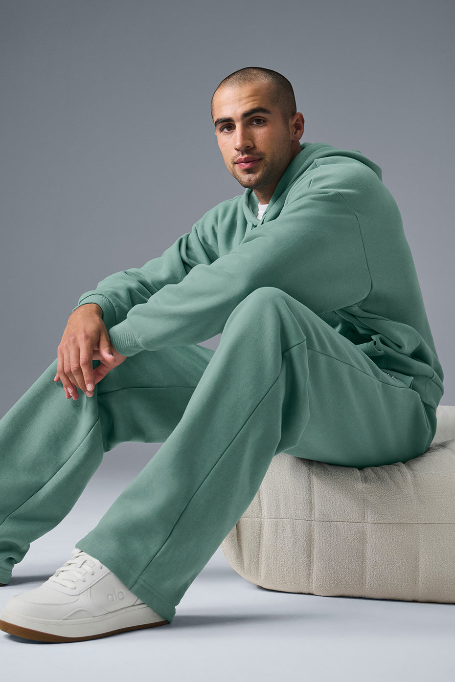 Accolade Straight Leg Sweatpant - Botanical Green