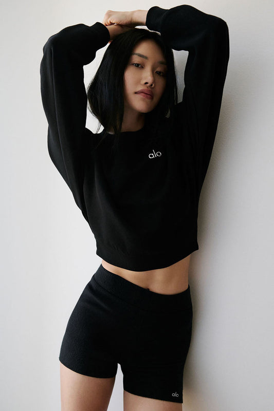 Cropped Accolade Crewneck - Black