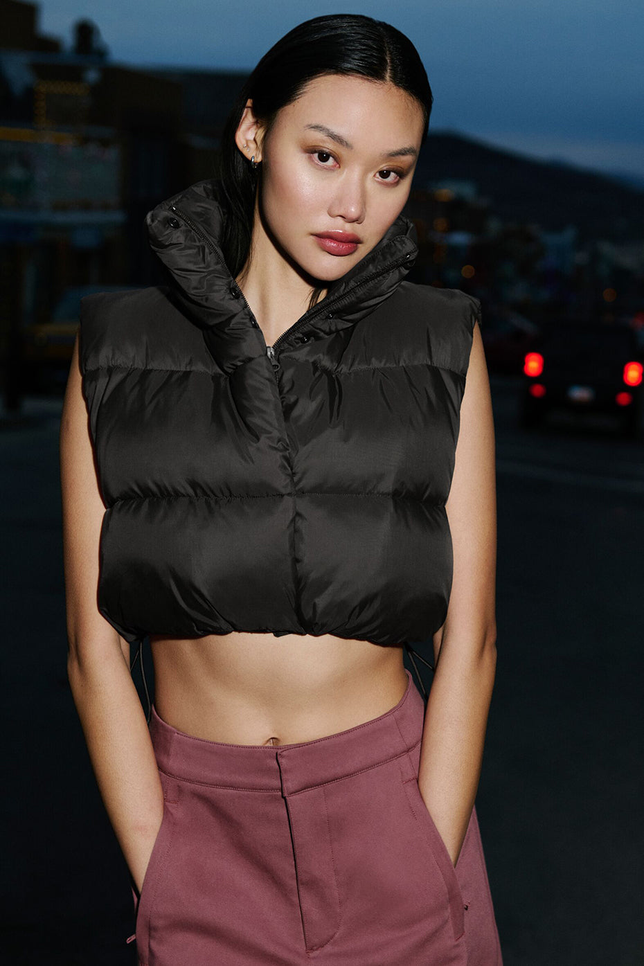 Cropped Gold Rush Puffer Vest - Black