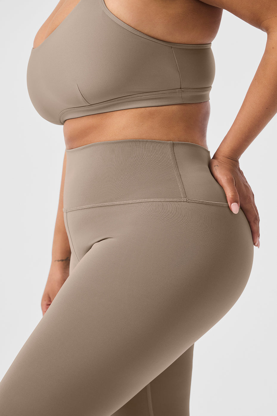 7/8 High-Waist Airlift Legging - Gravel