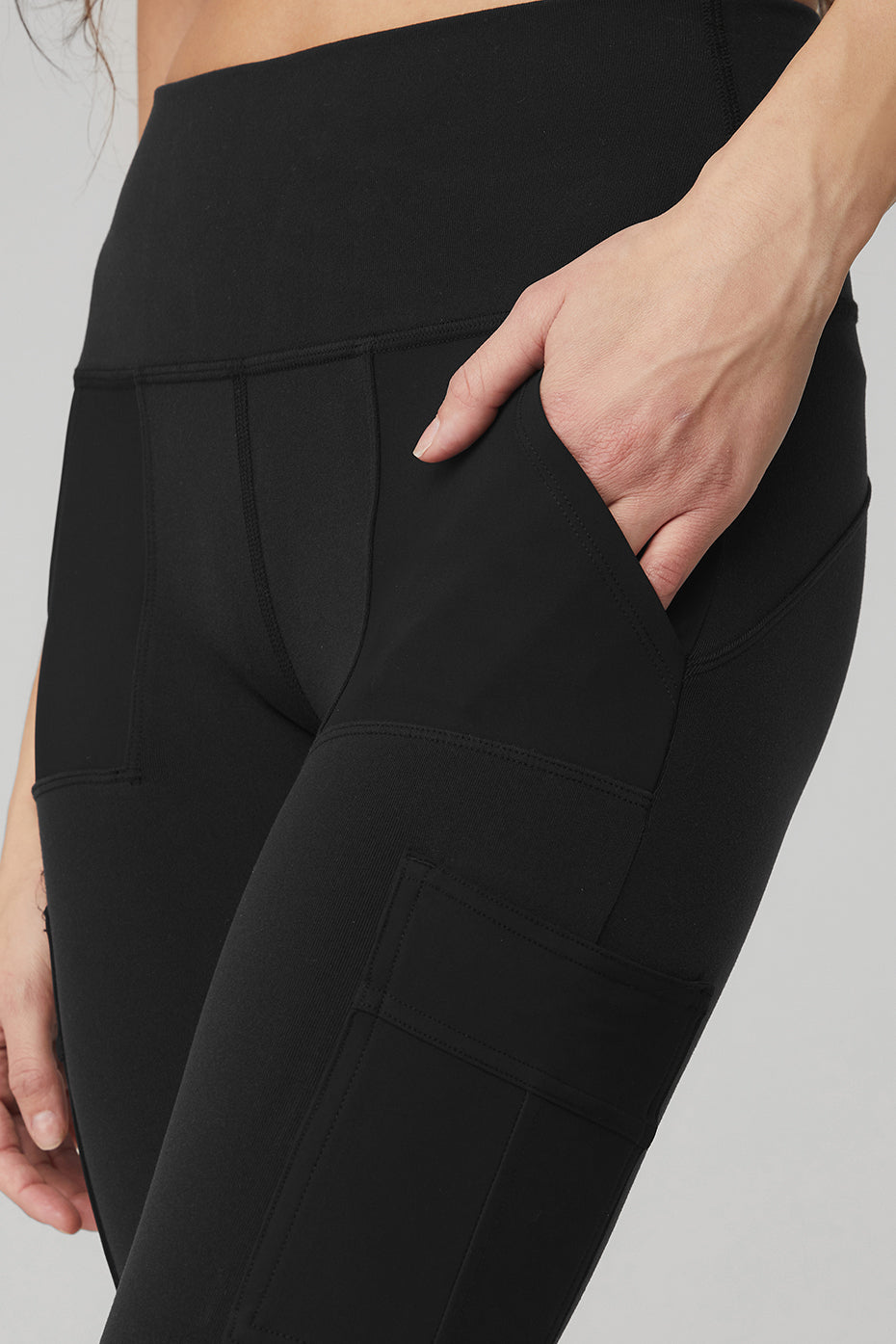 High-Waist Cargo Legging - Black